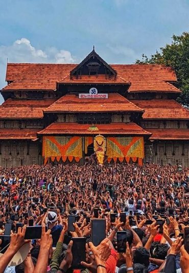 ശ്രീ വടക്കുംനാഥന്റെ തിരുസന്നിധി _ തൃശ്ശൂർ പൂരം (1)